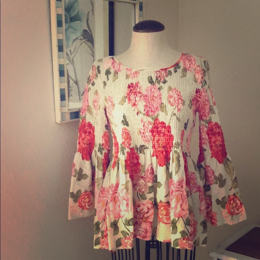 Floral Bell Sleeve Medium Jane&Dilancey Top Tunic